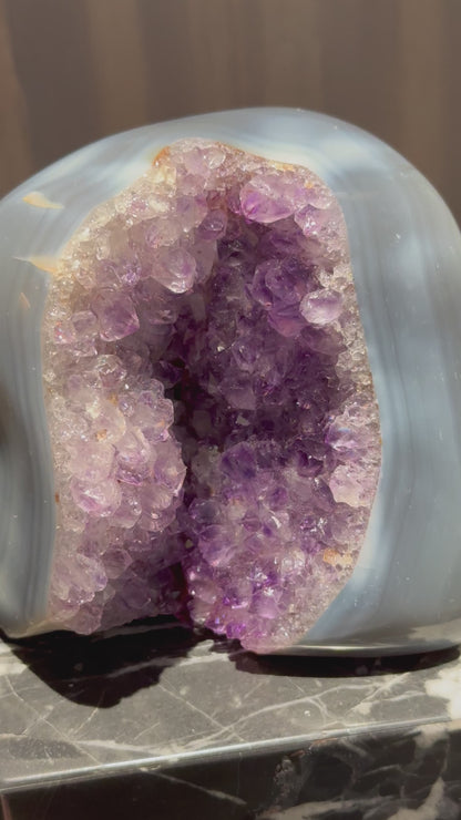 巴西藍紋瑪瑙紫水晶鎮 Brazil Amethyst Cluster with Blue laced agate