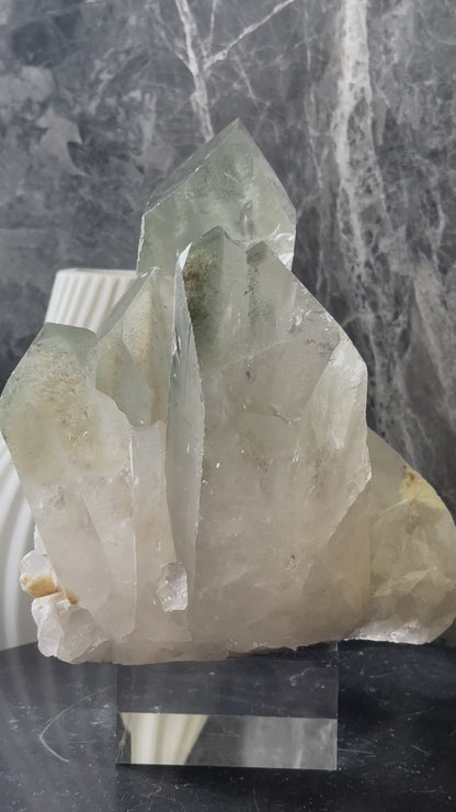 重量級巴西綠幽靈晶簇 Brazil Green Phantom Quartz Cluster