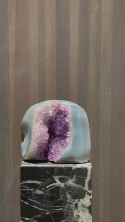 巴西藍紋瑪瑙紫水晶鎮 Brazil Amethyst Cluster with Blue laced agate