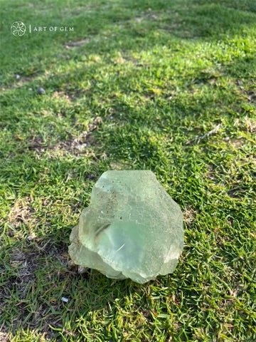 青蘋果綠螢石原石 Raw Green Fluorite